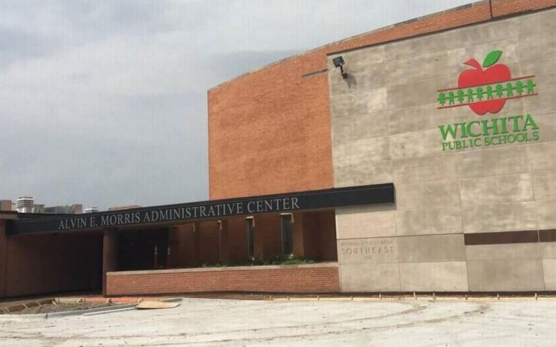 Votantes de Kansas decidirán 10 bonos escolares el 4 de noviembre: mejoras de seguridad, nuevas escuelas y modernización de instalaciones