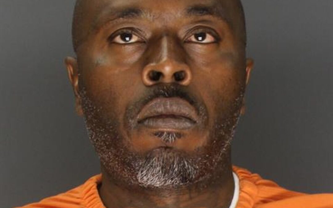 Homicidio en Aurora: Policía busca a sospechoso armado tras muerte de hombre de 34 años en Macon Street