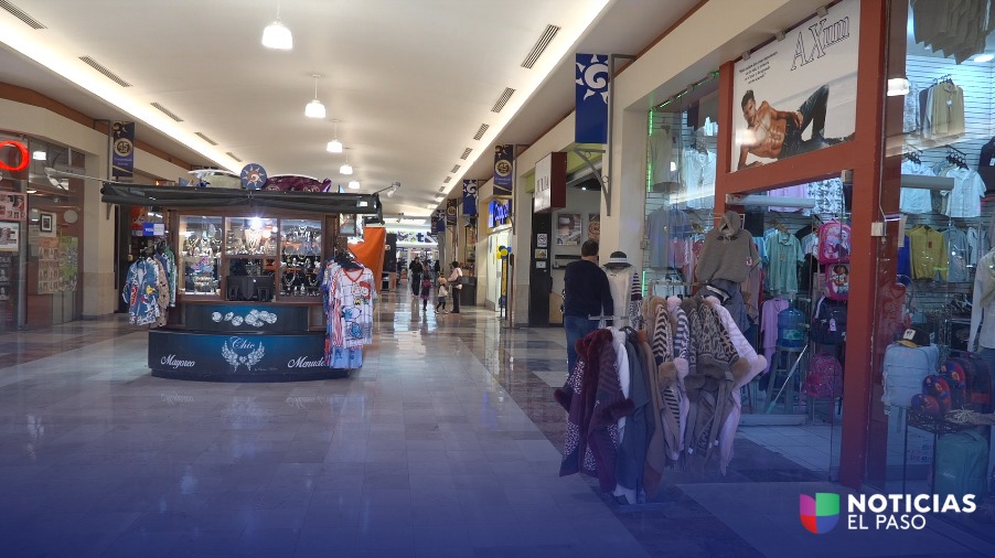 Comerciantes juarenses se preparan para retener compras navideñas en el lado mexicano