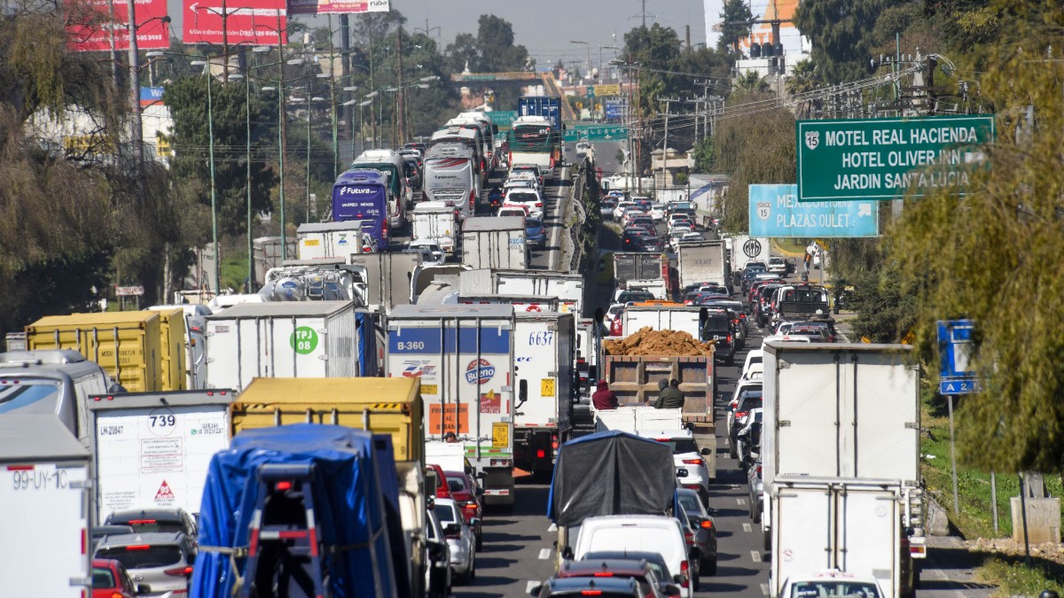 Hoy No Circula en CdMx y Edomex: Autos que Descansan el 7 de Diciembre de 2025