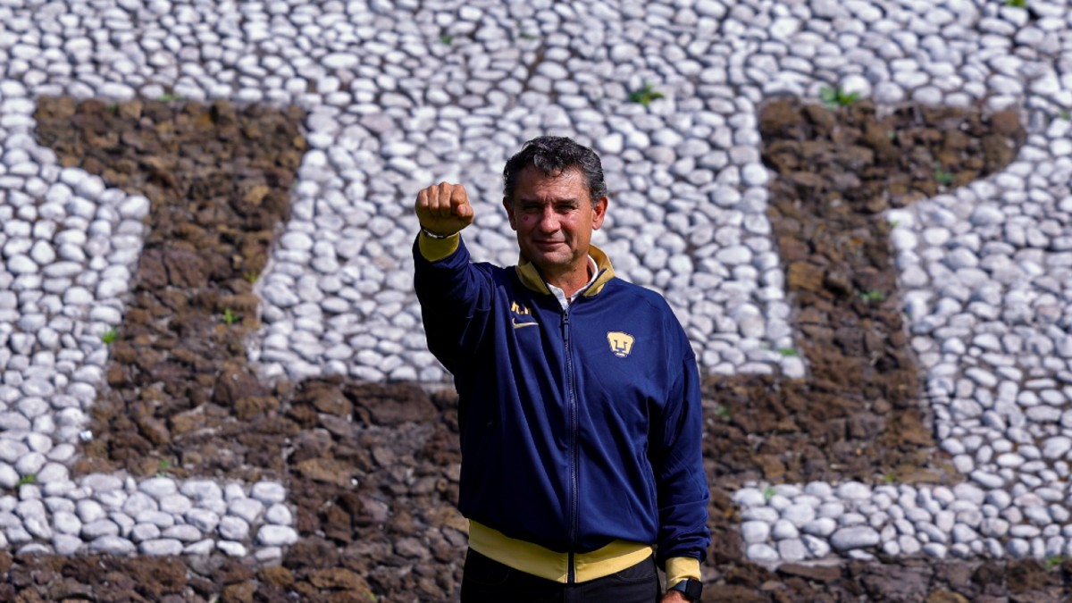 Roberto Medina Asume Como Nuevo Técnico de Pumas Femenil: Un Nuevo Capítulo en el Fútbol Femenil