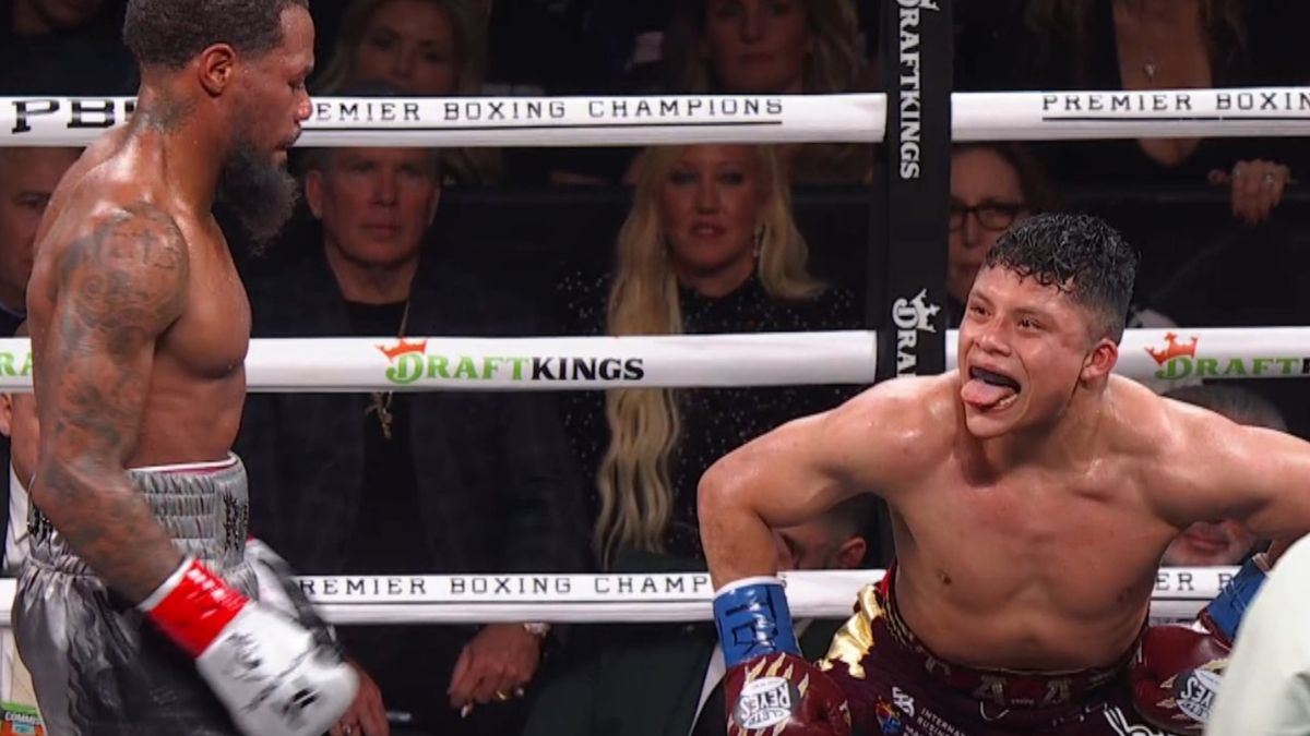 Pitbull Cruz Domina en la Pelea Contra Lamont Roach: Resultados del Boxeo