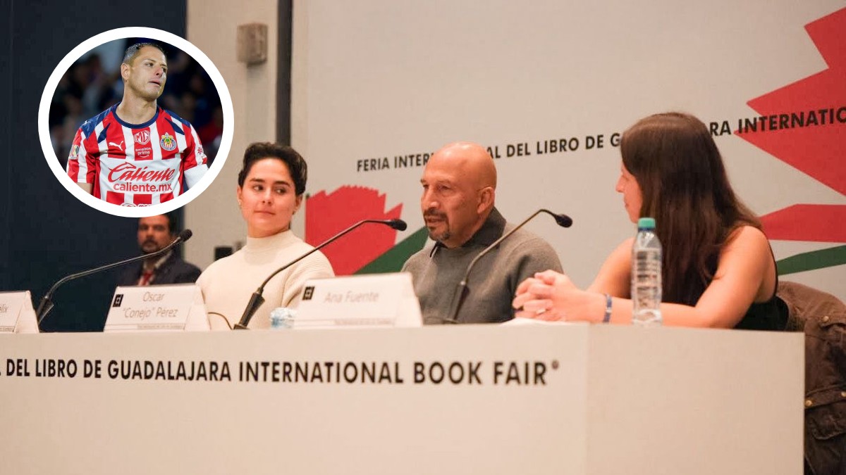 Conejo Pérez Supports Chicharito After Penalty Miss in Latest Soccer Match