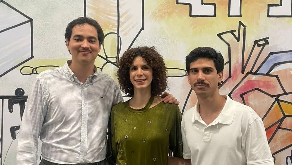 Poesía en Monterrey: Colectivo Verbo Fomenta la Sanación Emocional a Través del Arte