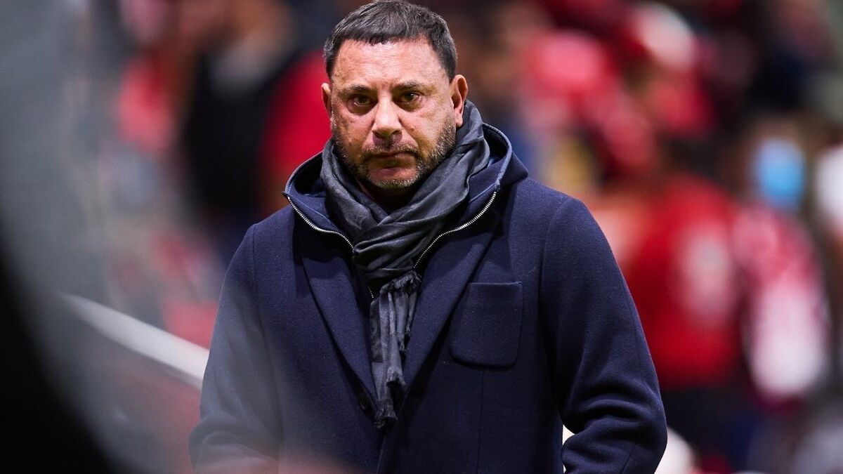 Turco Mohamed Aspira a la Mesa de los Bicampeones en el Fútbol