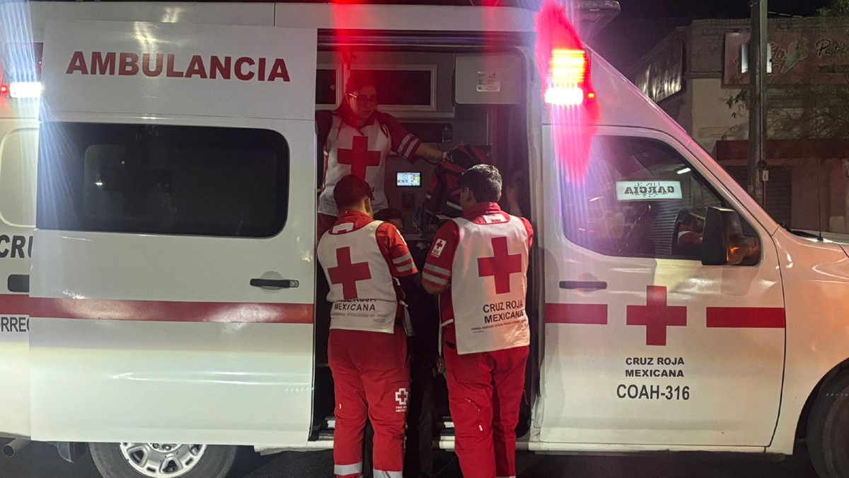 Golpiza a abuelito en Torreón: Violenta asalto tras salir de un bar | Video Impactante